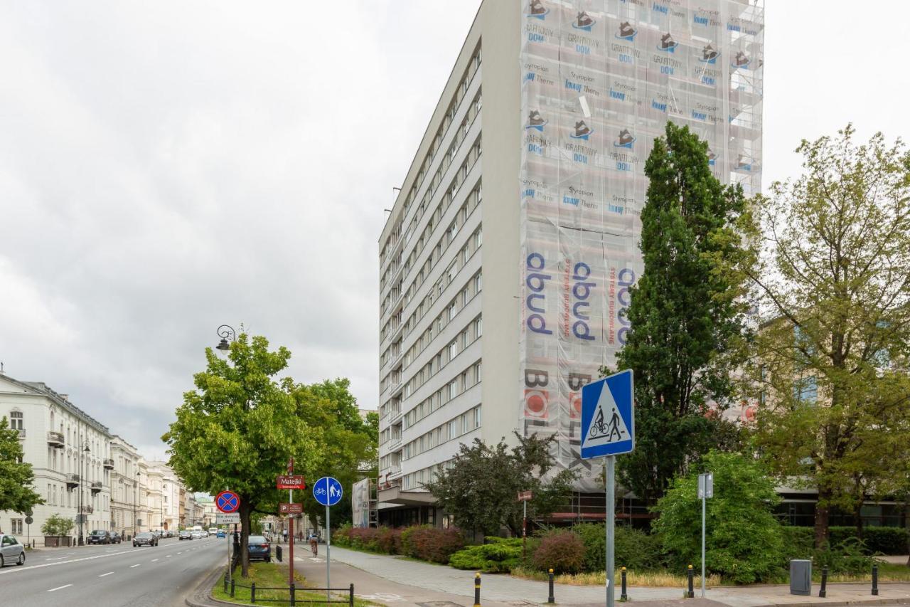 Aleje Ujazdowskie 8 By Renters * Warsaw